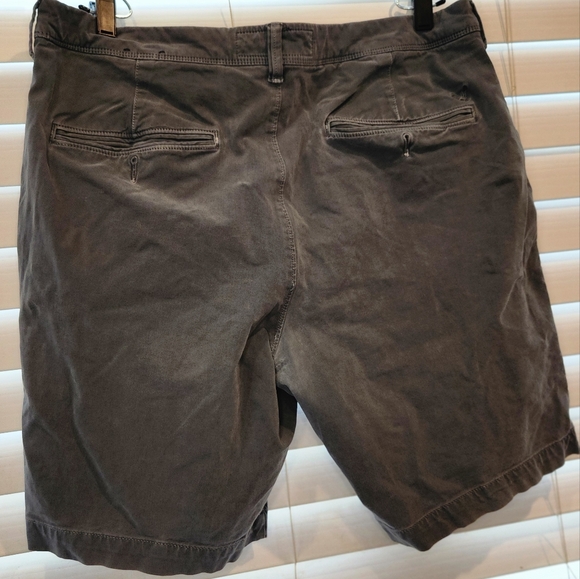 COPY - American eagle men's gray shorts size 32 GREAT CONDITION - Picture 2 of 8